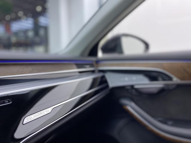 Audi A8 2019 A 8 L 50 TFSI quattro Luxury — фото 16