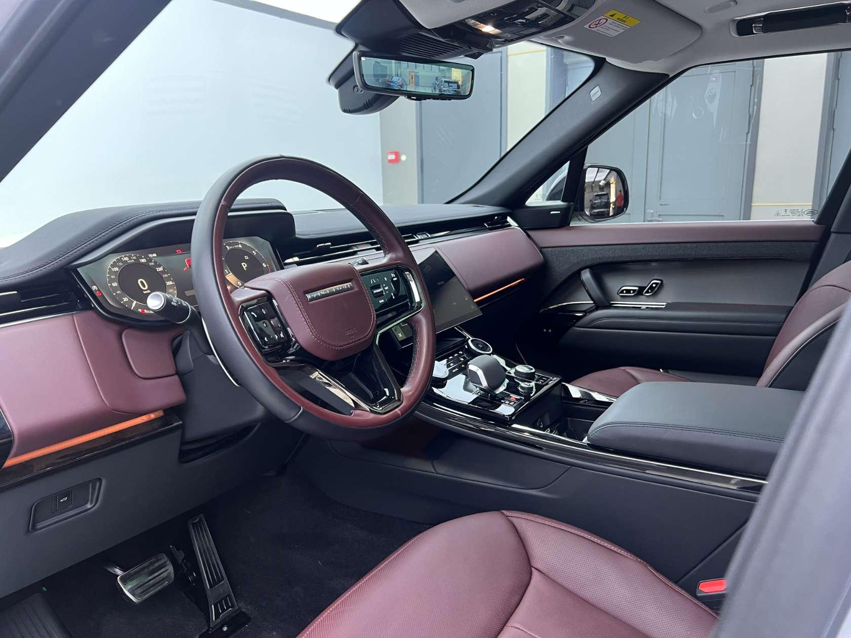 Land Rover Range Rover Sport Sport 2023 3.0 L6 DYNAMIC SE