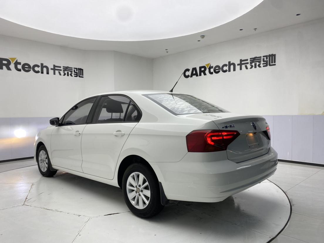 Volkswagen Jetta 2017 1.4L MT Fashion