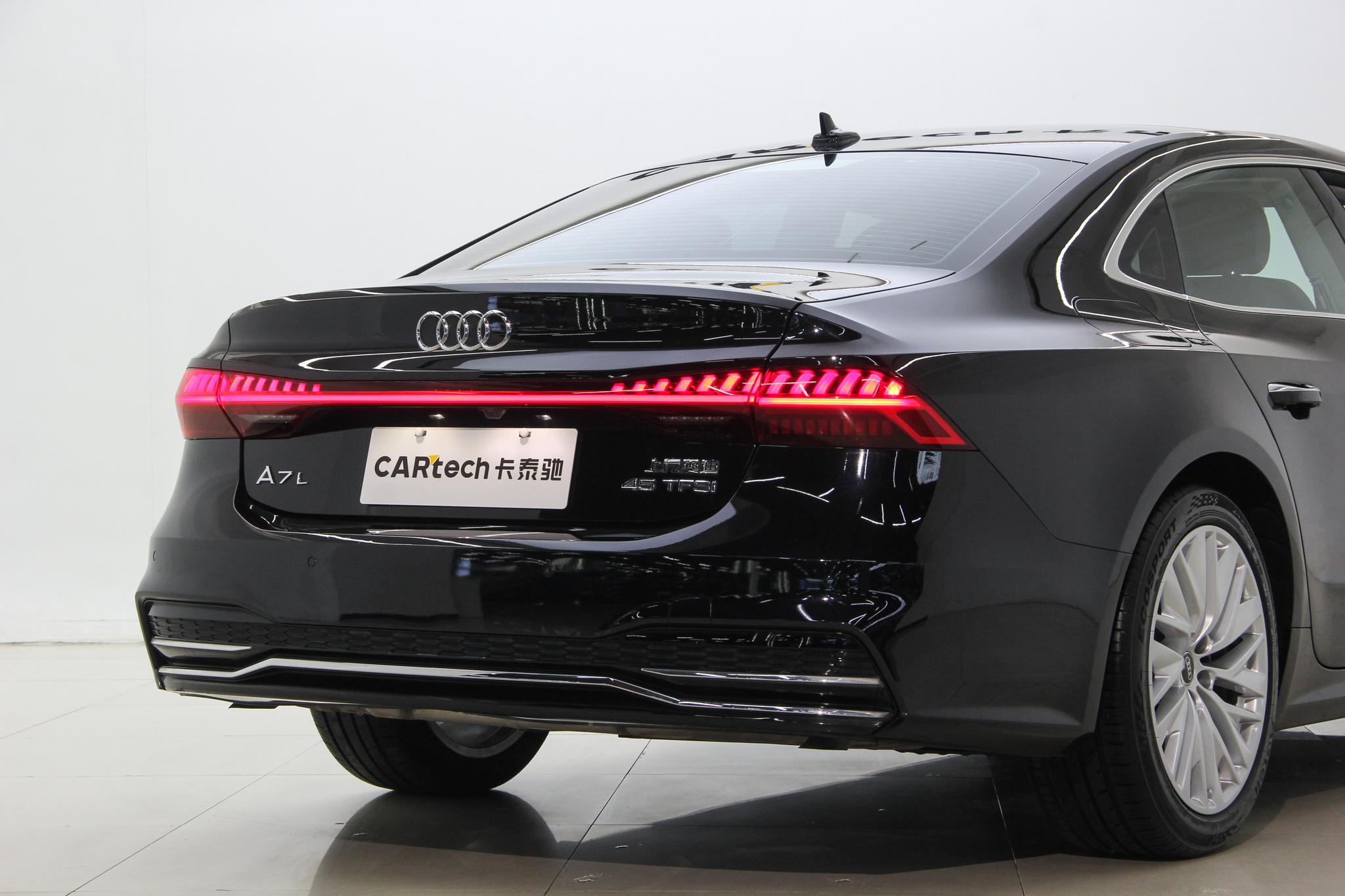 Audi A7L 2024 45 TFSI S-line