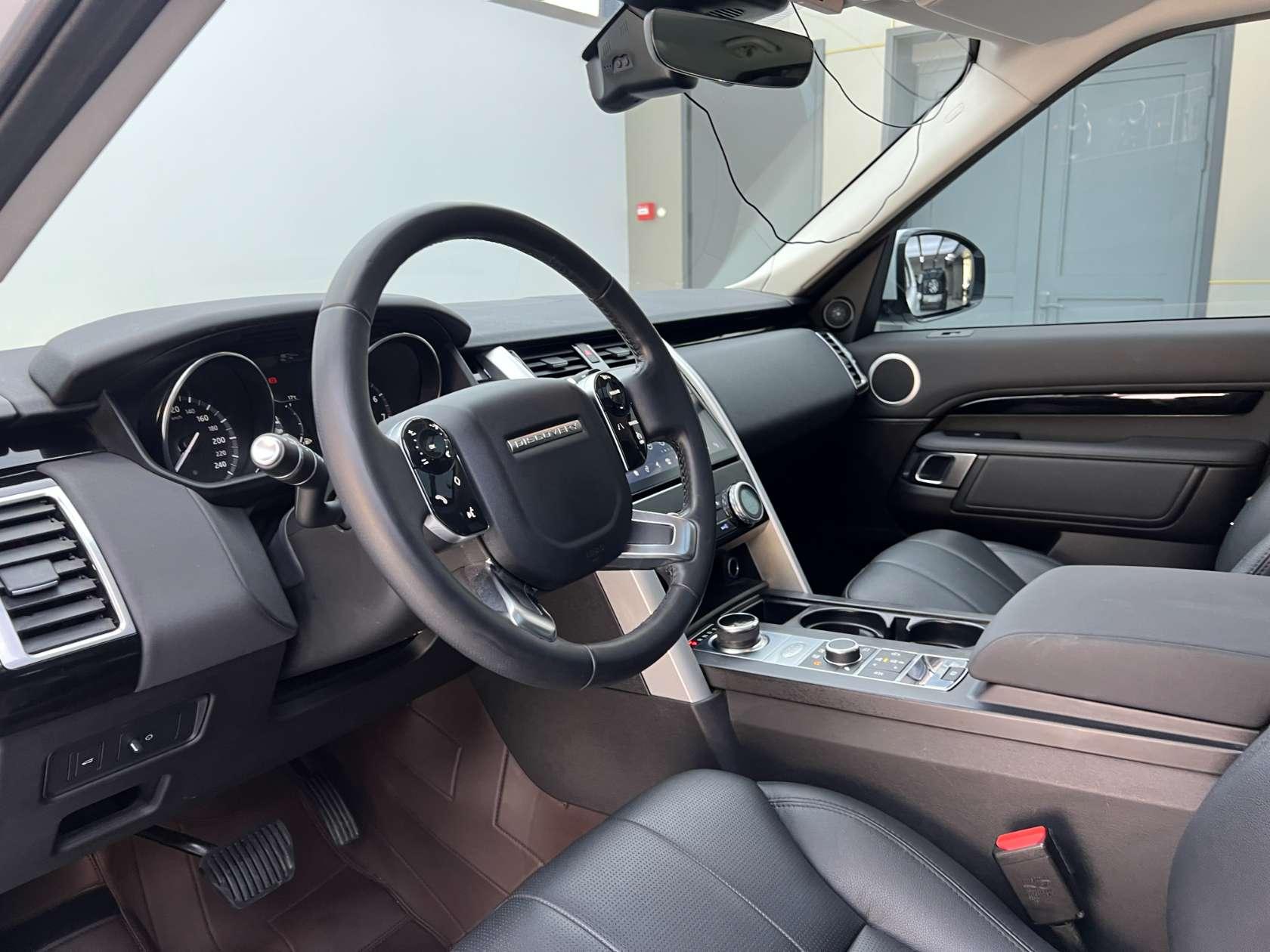 Land Rover Discovery 2019 3.0 V6 SE