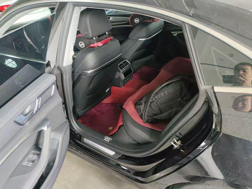 Audi A7L 2024 45 TFSI Luxury
