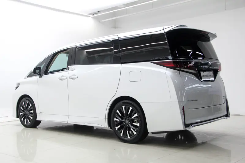 Toyota Vellfire — фото 4