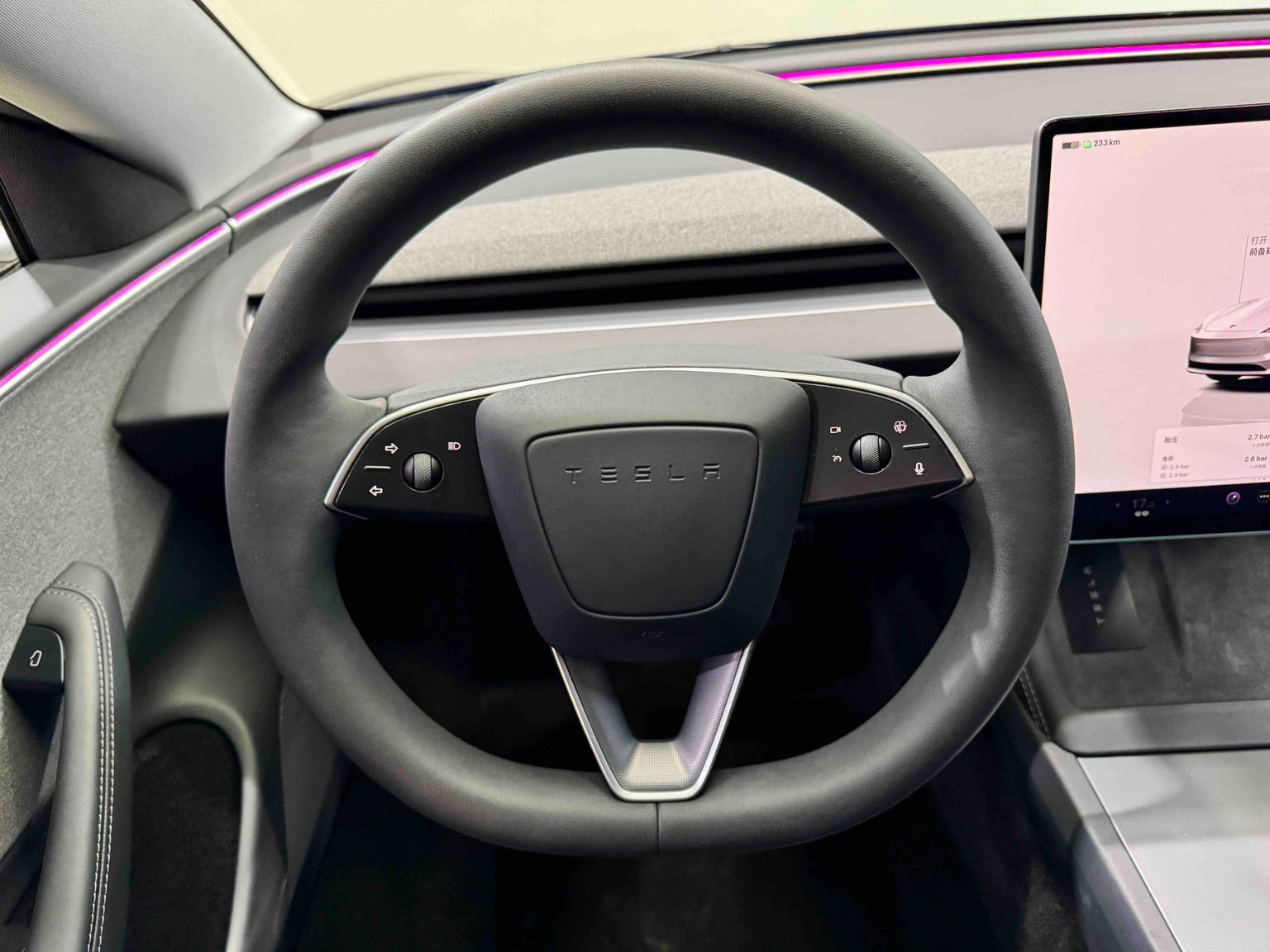 Tesla Model 3 — фотографии объявления, Фото 15