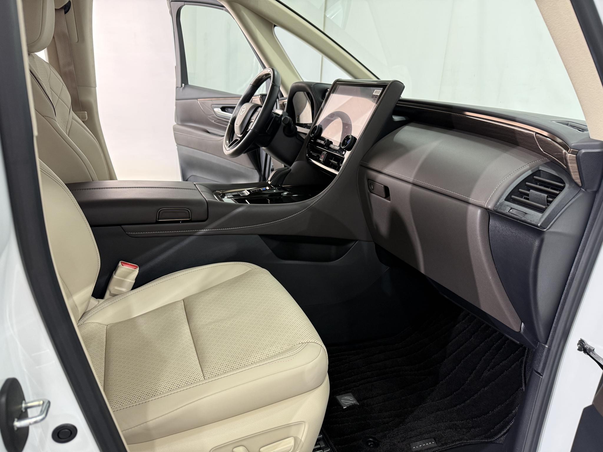 Toyota Alphard 2023 2.5L Premium