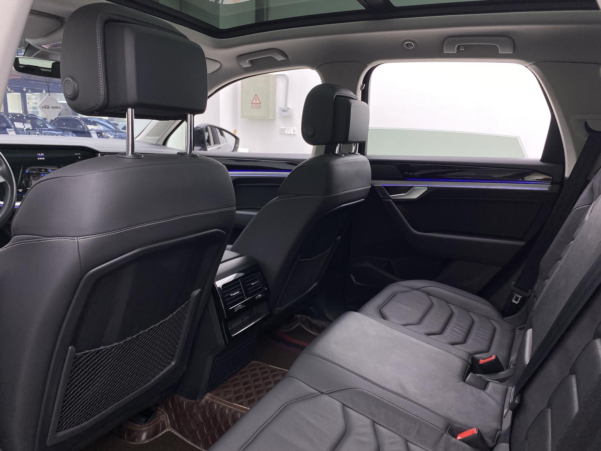 Volkswagen Touareg 2020 2.0TSI