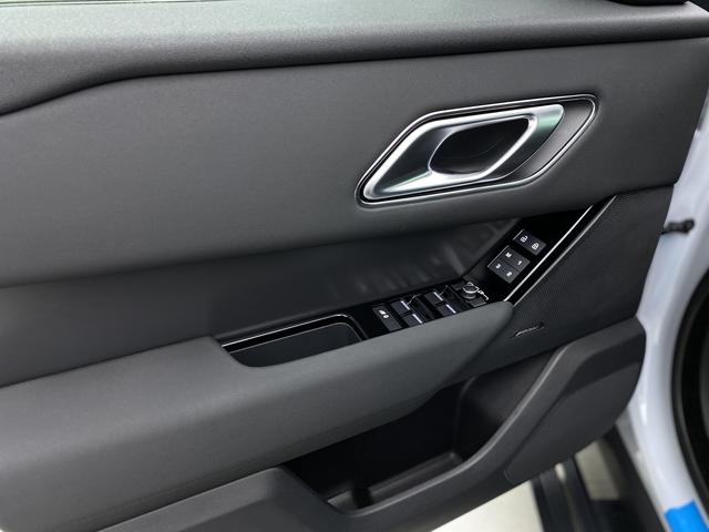 Land Rover Range Rover Star Range 2024 — фото 37