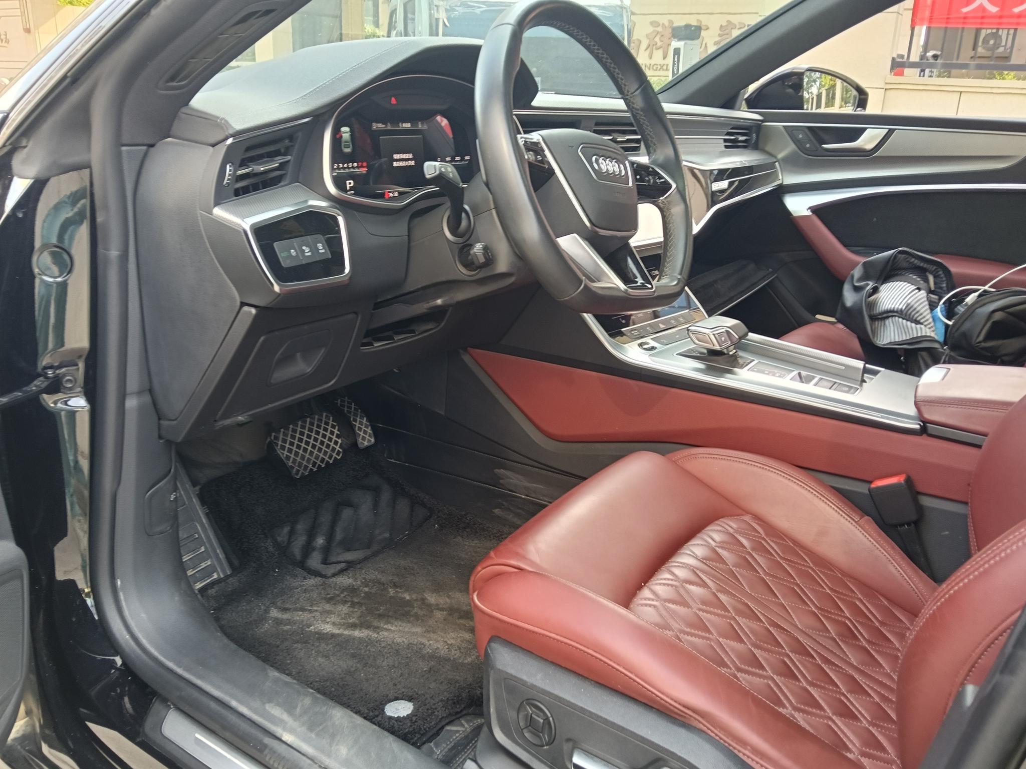 Audi A7L 2024 45 TFSI quattro