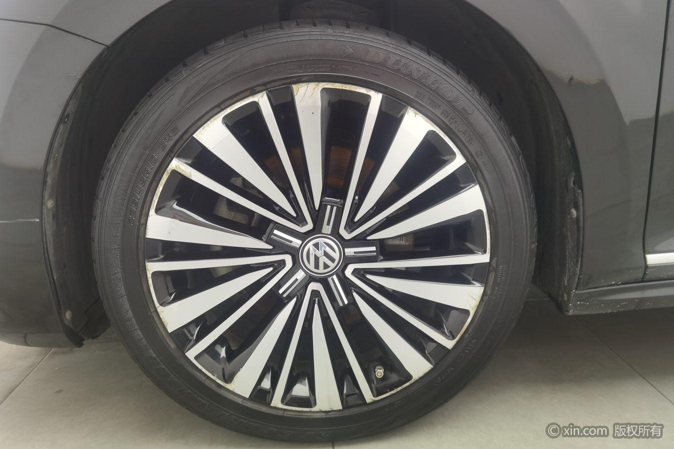 Volkswagen Passat 2019 330TSI Luxury VI
