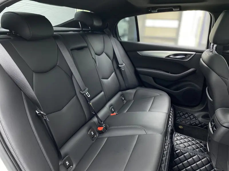 Cadillac CT5 — фото 15