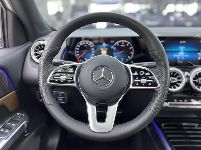 Mercedes Benz GLB 2021 — фото 24