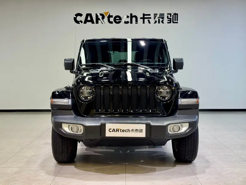 Jeep Wrangler — фото 2