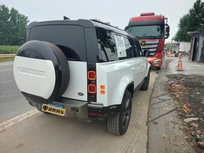 Land Rover Defender — фото 3