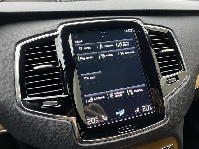 VOLVO XC90 2021 — фото 17