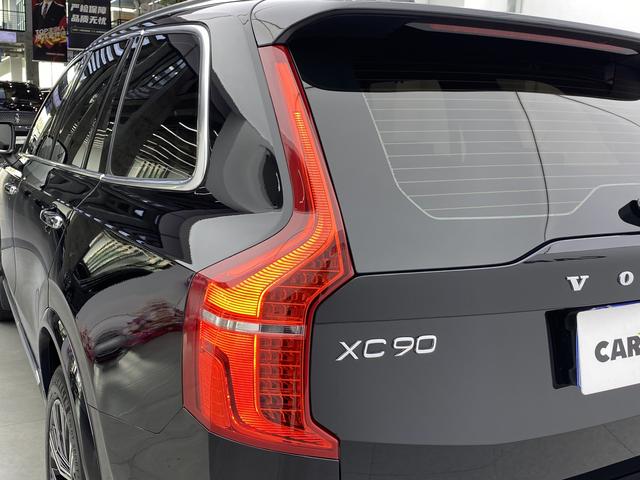 VOLVO XC90 2021 — фото 8