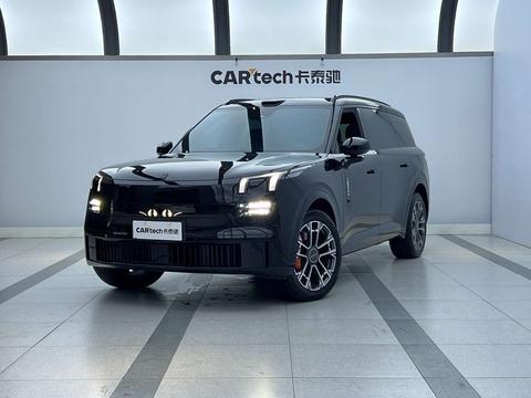 Lynk & Co 900