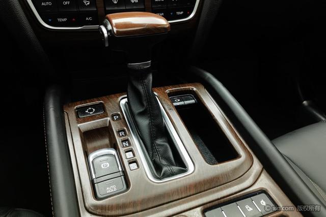 Trumpchi GS8 2017 320 T 2 WD 7 — фото 15