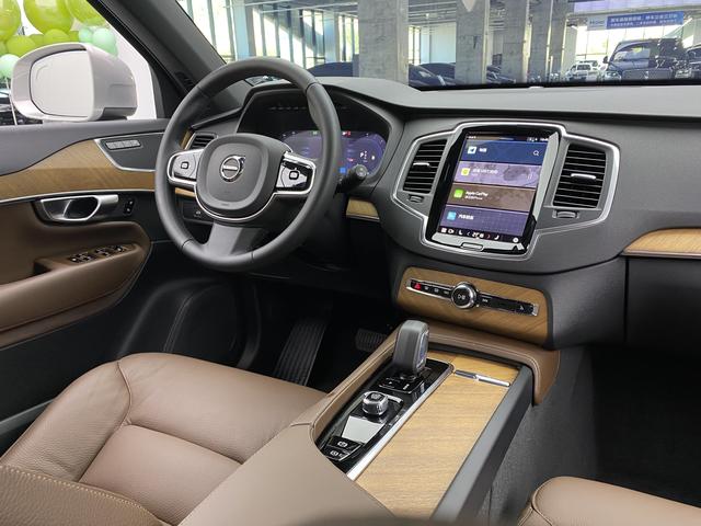 VOLVO XC90 2023 — фото 24