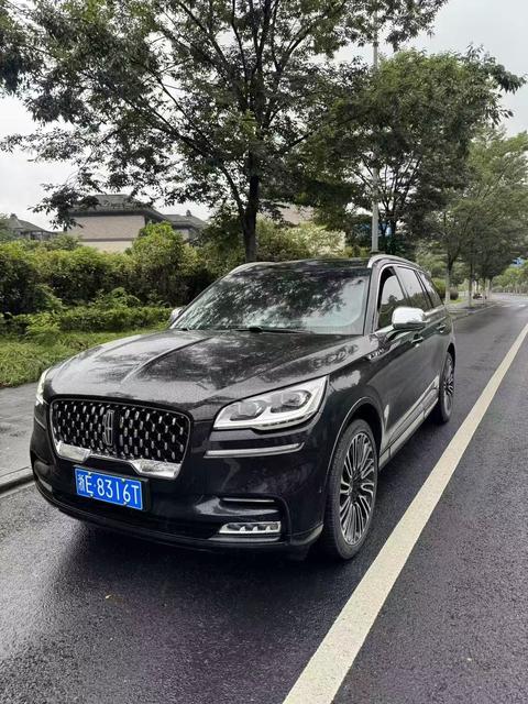 Lincoln Aviator