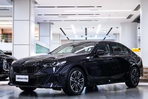 BMW 5 серии 2025 530Li Ведущий спортивный пакет M