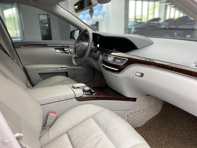 Mercedes Benz S-Class 2010 — фото 27