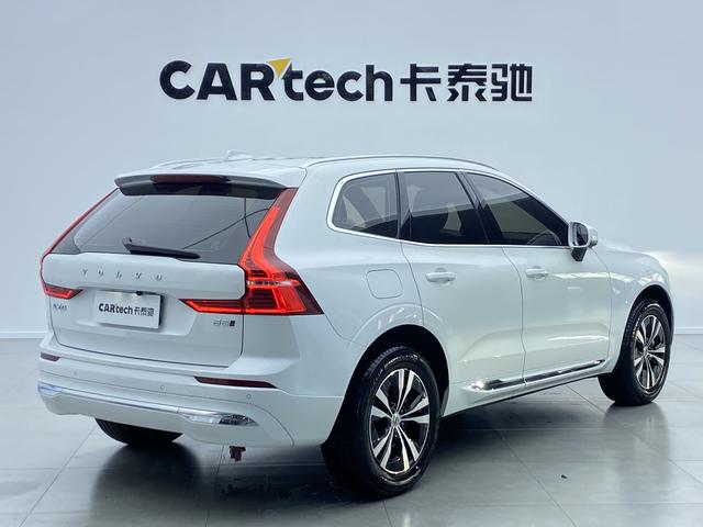 VOLVO XC60 2022 — фото 4