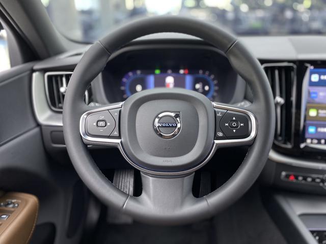 VOLVO XC60 2022 — фото 22