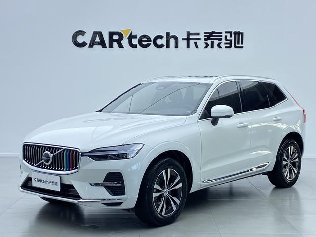 VOLVO XC60 2022 — фото 1