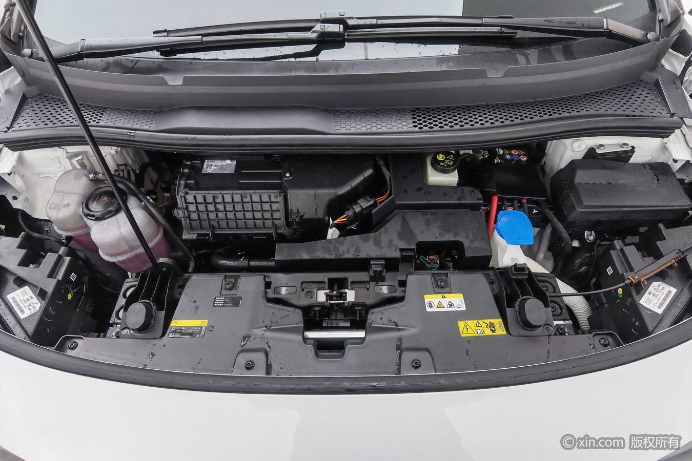 Volkswagen ID.3 2024 Белый из Китая