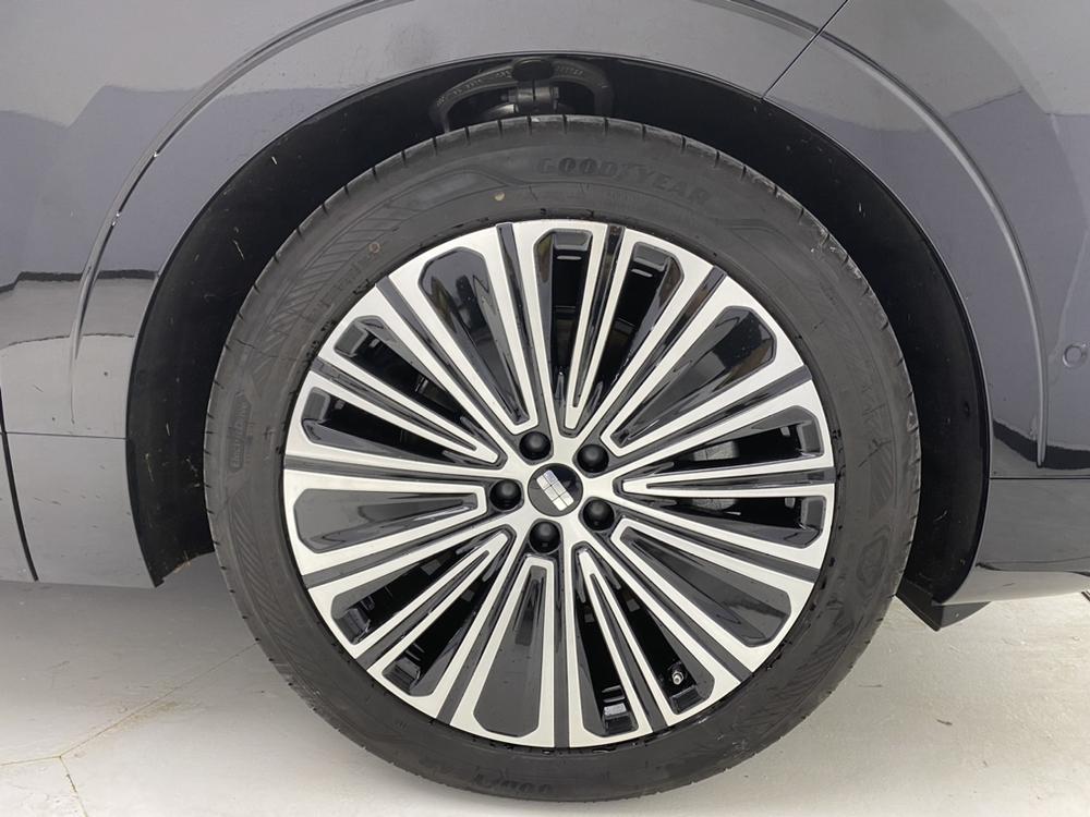 Geely Galaxy M9, фото 9