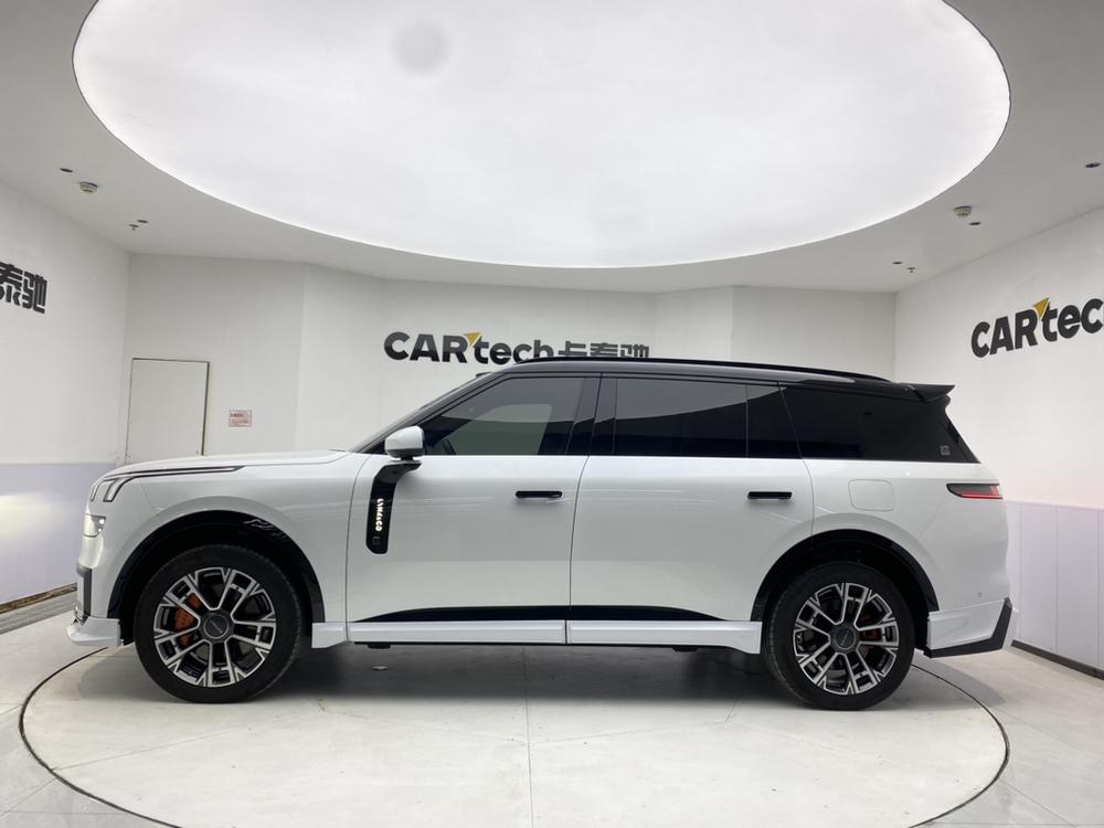 Lynk & Co 900, фото 4