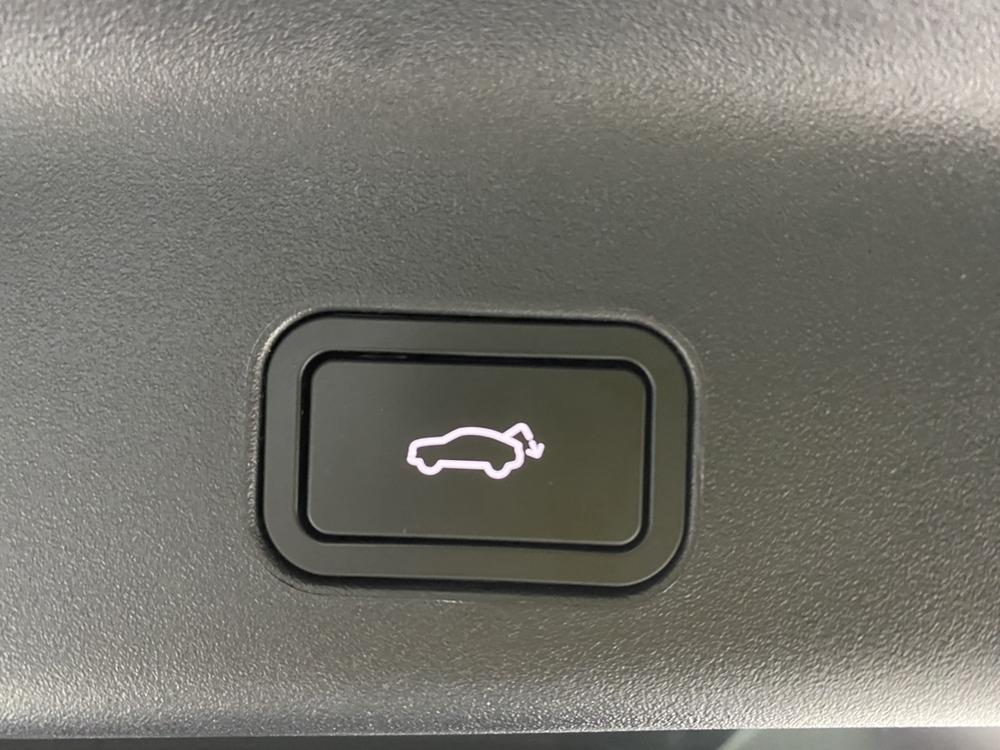 Lynk & Co 900, фото 10