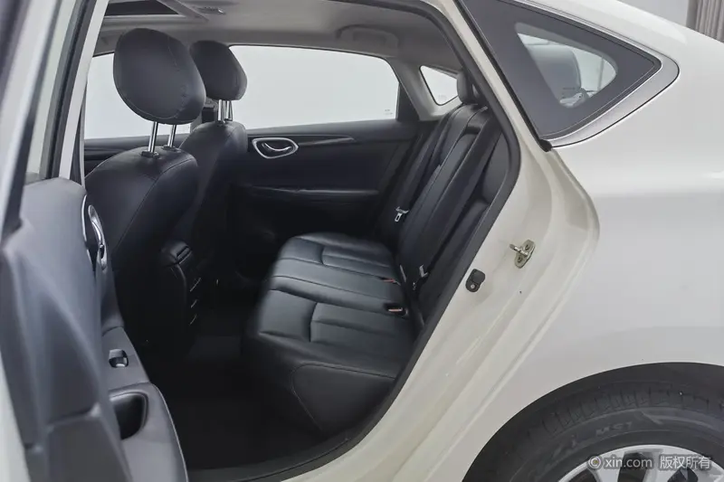 Nissan Sylphy 1.6 XL CVT Luxury — фото 14