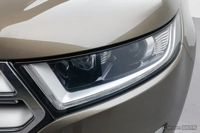 Ford Edge — фото 5