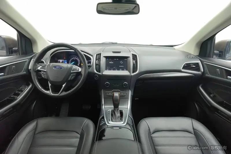 Ford Edge — фото 8