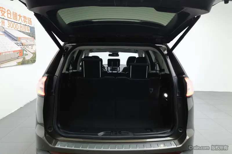 Ford Edge — фото 18