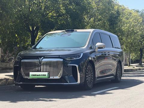 VOYAH Dreamer PHEV