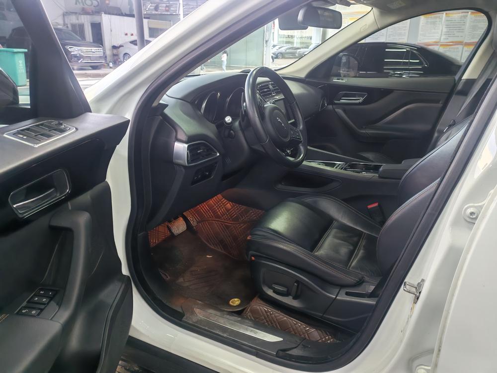 Jaguar F-PACE, фото 12