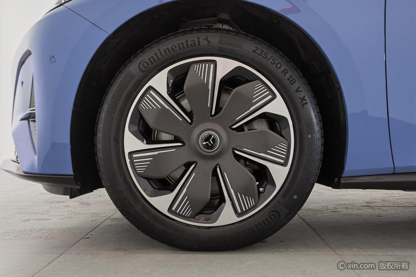 Hongqi 05 2025 750