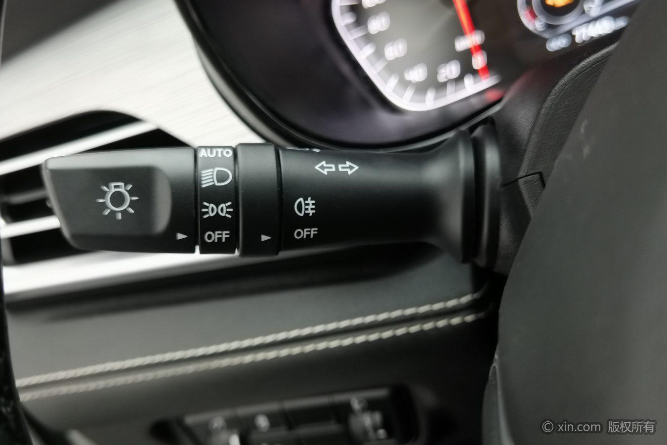 Changan CS85 COUPE 2019 2.0T dong ban guo V