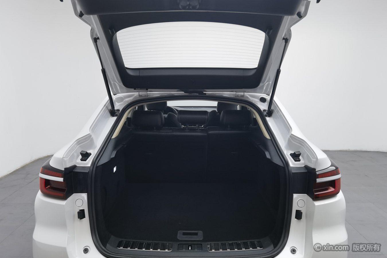 Changan CS85 COUPE 2019 2.0T dong ban guo V