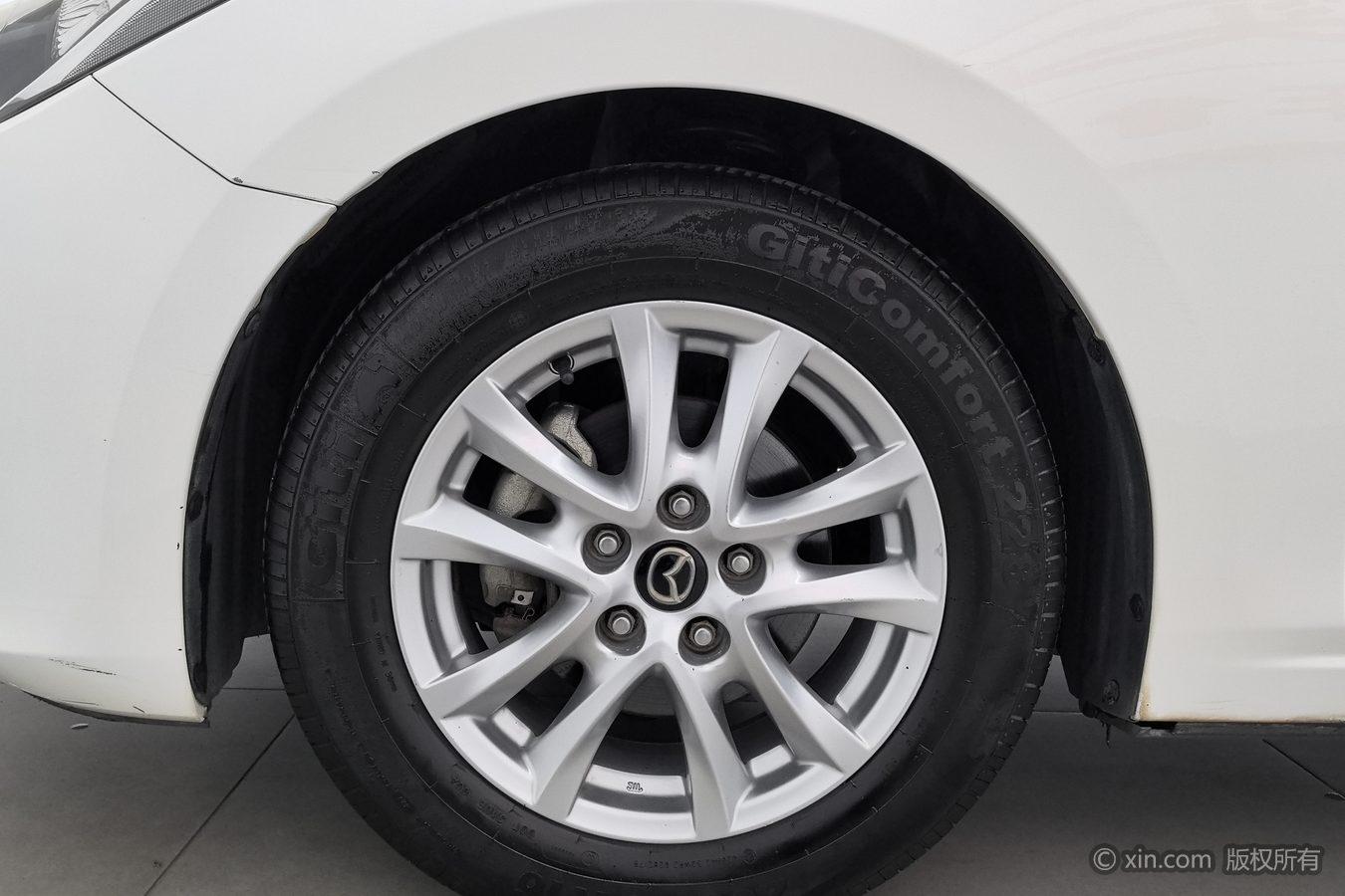 Mazda Mazda3 3 2016 1.5L MT Comfort
