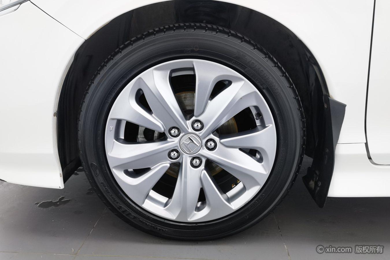 Honda Jade 2017 1.8L AT Comfort 5 мест