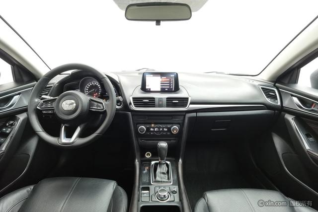 Mazda 3 2017 2.0 L ATPremium V — фото 13