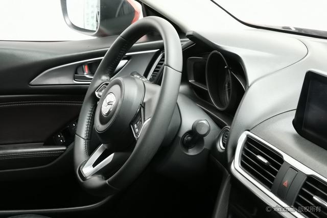 Mazda 3 2017 2.0 L ATPremium V — фото 12