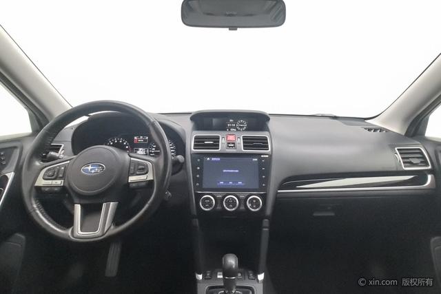 Subaru FORESTER 2016 2.5i — фото 13