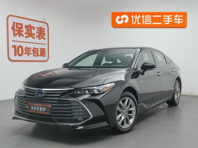 Toyota Avalon 2019 года выпуска