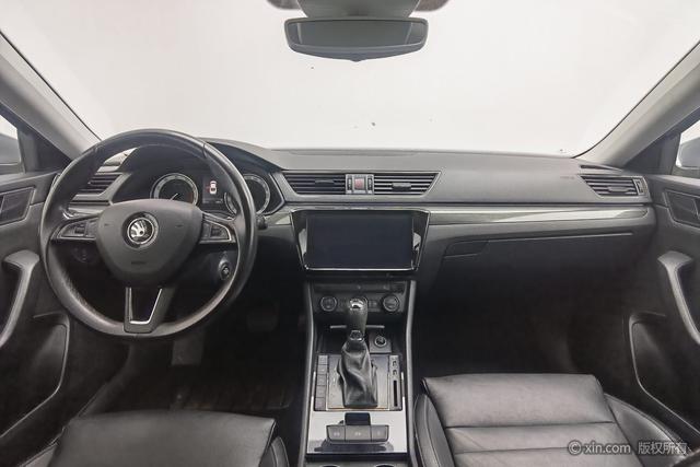 Skoda Superb 2018 TSI 330 DSG V — фото 12
