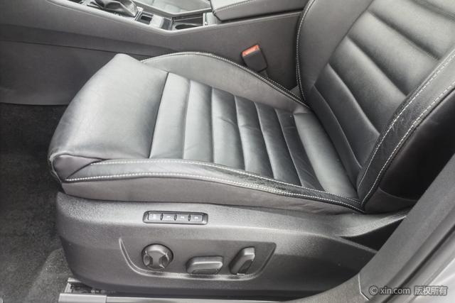Skoda Superb 2018 TSI 330 DSG V — фото 18