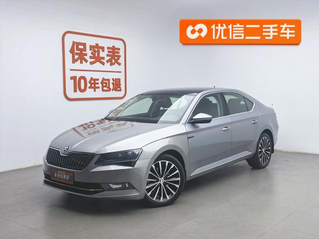 Skoda Superb 2018 TSI 330 DSG V